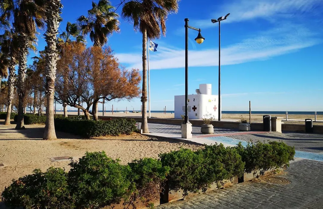Unifamiliar Junto Al Mar-1
